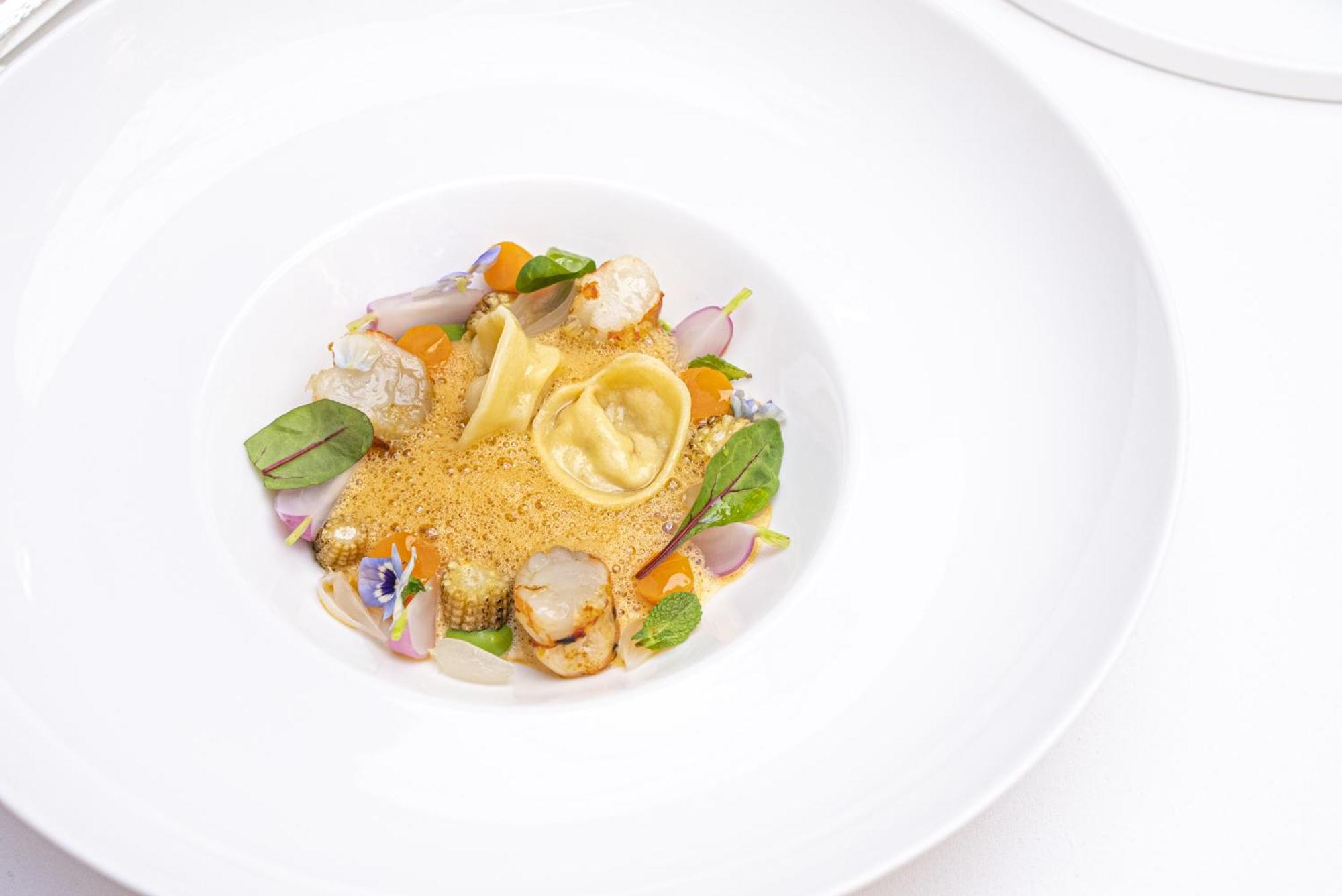 Stikliai Hotel - Relais & Chateaux VNO Exteriér fotografie A modern French dish